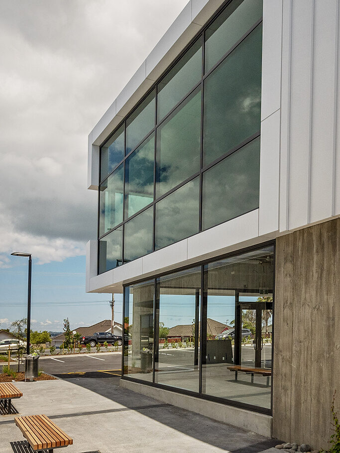 102 Hobsonville Rd – 005 crop_Hero